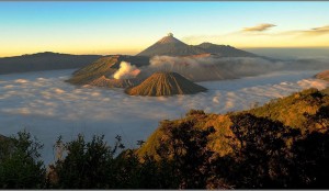 semeru-trekking-bromo-tour    